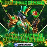 Gambar promosi slot mudah menang gacor setiap hari di situs KOIN688 dengan karakter serigala berpakaian hijau elegan